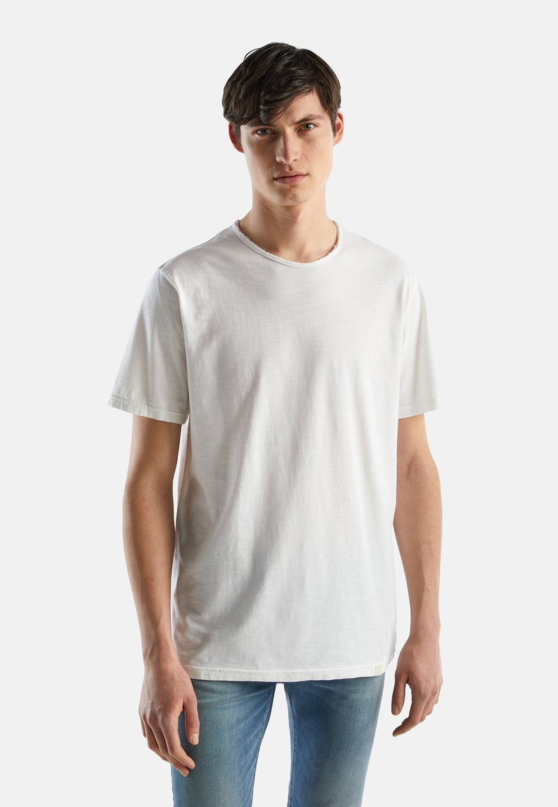 Benedita shirt white main image 1
