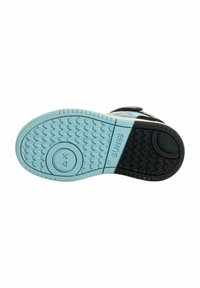 Suola delle sneaker con una base in gomma blu chiaro, caratterizzata da un motivo a zigzag testurizzato, contrastata da una sezione nera e dettagli di presa circolari.