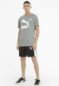 Puma Triko s potiskem - medium gray heather