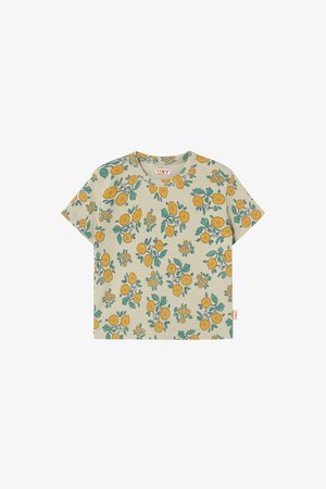 Koszulka z krótkim rękawem w jasnym zielonym kolorze z prążkowaną teksturą, z kwiatowym nadrukiem żółtych kwiatów i zielonych liści. Widoczna metka marki.