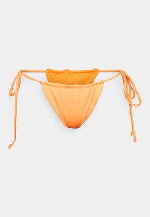 Parte inferiore di bikini arancione con design arricciato, spalline regolabili e trama di tessuto liscia. Progettata per una vestibilità aderente.