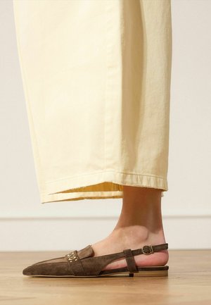 Manfield, Slingback ballerina´s - braun