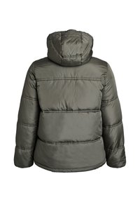 Padded kapucňová bunda v tmavozelenej farbe, s prešívaným dizajnom, horizontálnymi švami a hladkým, lesklým povrchom.