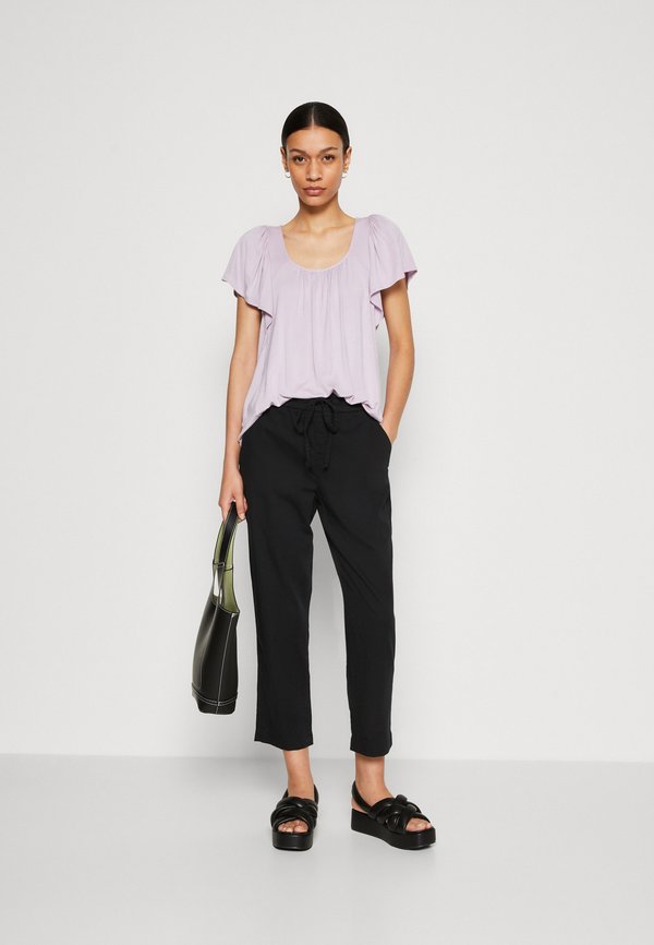 EASY PANT HOLIDAY - Trousers4