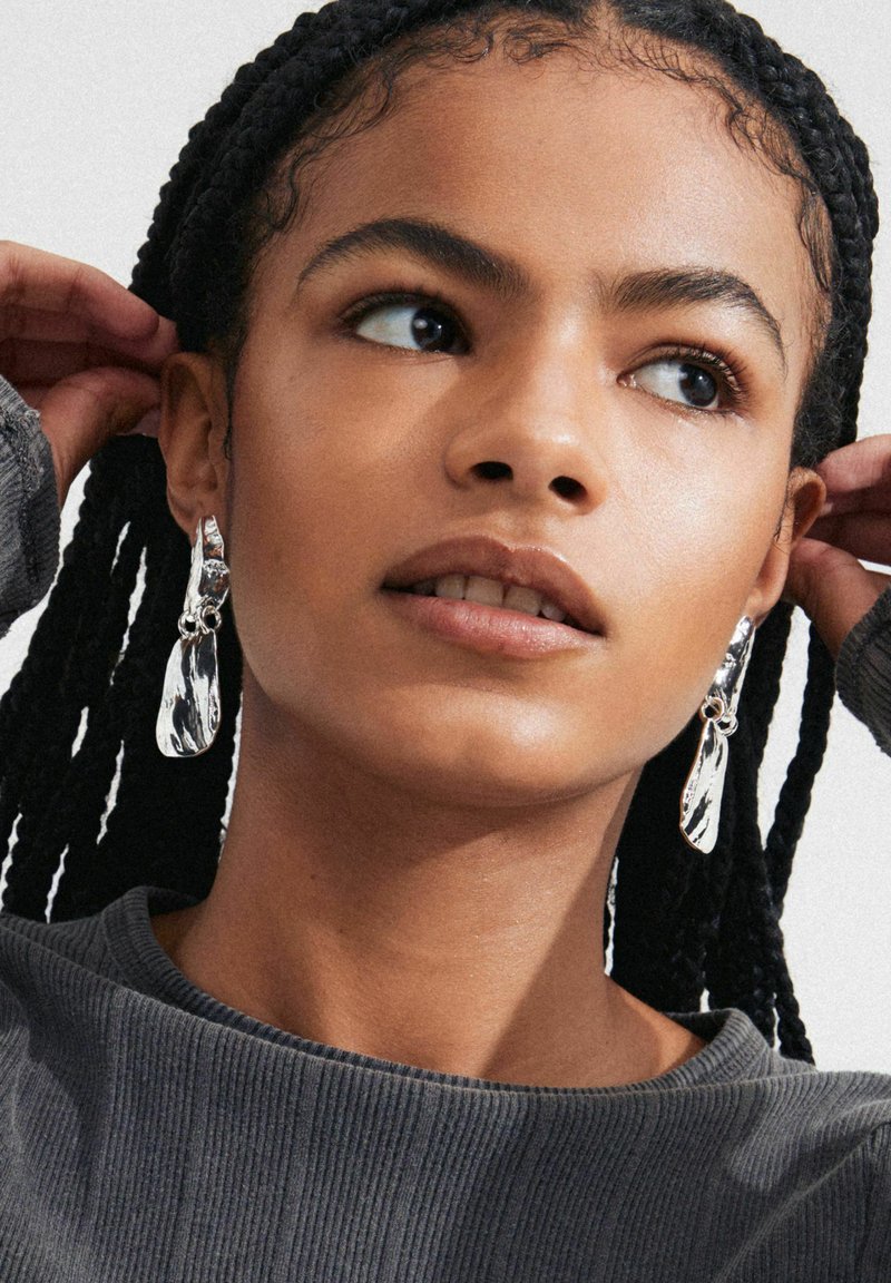 Pilgrim BLOOM EARRINGS - Uhani - silver plated