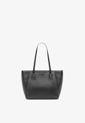 Czarna torebka typu tote z fakturowanej skóry, z dwoma długimi uchwytami i subtelnie wytłoczonym logo na środku przodu.