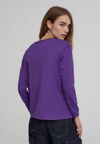 Terranova Maglietta a manica lunga - viola