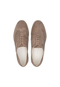 Ruske mokasine s broguingom i okruglim prstom, sa dekorativnim perforacijama, vezanjem i kontrastnom gumiranom potplatom.