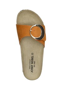 Bruine leren slide-sandaal met een brede band en een cirkelvormige metalen accent, contoured voetbed en een gestructureerde zool. Maat 37.