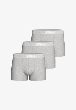 Grijze katoenen boxershorts met een gladde textuur en een zachte elastische tailleband waarop "IMPETUS" in lichtgrijs staat. Drie paar naast elkaar afgebeeld.