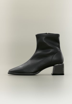 Gioseppo, Botines bajos - black