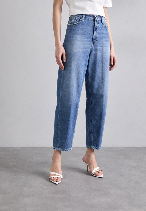 BESSIE - Relaxed fit jeans