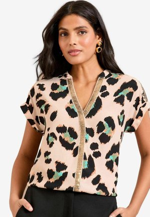 REGULAR FIT - ROLL SLEEVE V-NECK - Blúzka - natural animal print