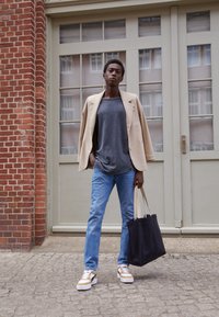 Lee SHAPED TEE - T-shirt básica - charcoal