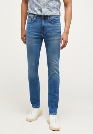 MUSTANG Style Orlando - Jeans Slim Uomo, Vita Alta, Cotone Elasticizzato, Lavaggio Invecchiato, 5 Tasche