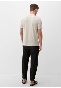 s.Oliver MIT HENLEYAUSSCHNITT - T-shirt basic