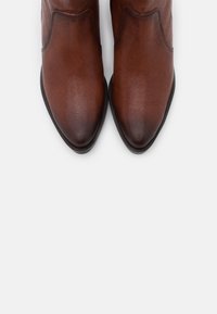 Marco Tozzi by Guido Maria Kretschmer BOOTS - Cowboy/biker ankle boot - muscat antic