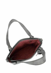 Borsa a tracolla in pelle grigia con un ampio interno, caratterizzata da una fodera color bordeaux decorata con un motivo sottile. Include una tracolla.
