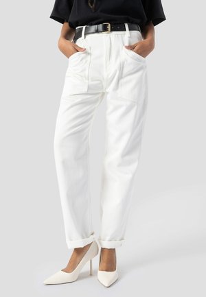 SENDY - Jeans Tapered Fit - offwhite