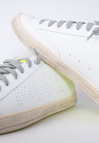 P448 JOHN - Zapatillas - whiter y
