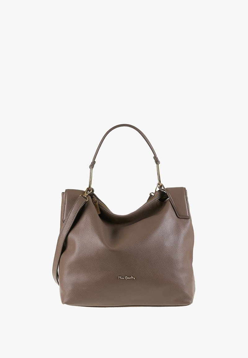 Bruine leren handtas met een gestructureerde afwerking, twee handvatten en een afneembare schouderriem, met een gouden logo-accent aan de voorkant.