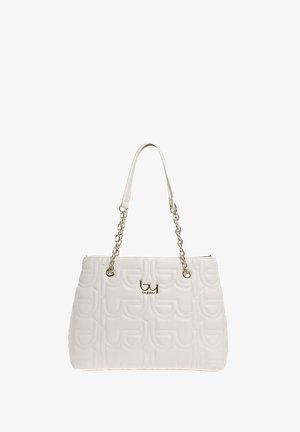Borsa a tracolla bianca trapuntata con manici a catena dorata e dettaglio logo dorato sul davanti, forma rettangolare con bordi arrotondati.