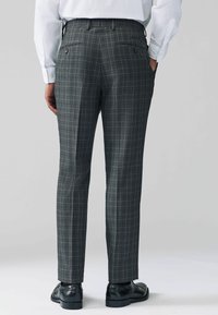 Next REGULAR FIT - TAILORED FIT TRIMMED CHECK  - Oblekové kalhoty - charcoal grey