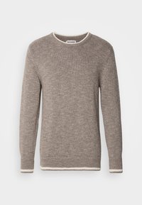 REGULAR FIT CREWNECK - Džemperis - golden brown