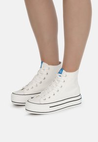 mtng Zapatillas altas - blanco roto