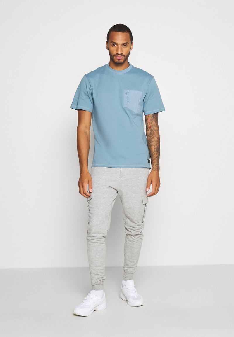 Herren Trainingsanzüge | Brave Soul Jogginghose grey/hellgrau - PH36862 Herren Trainingsanzüge | Brave Soul Jogginghose grey/hellgrau - PH36862