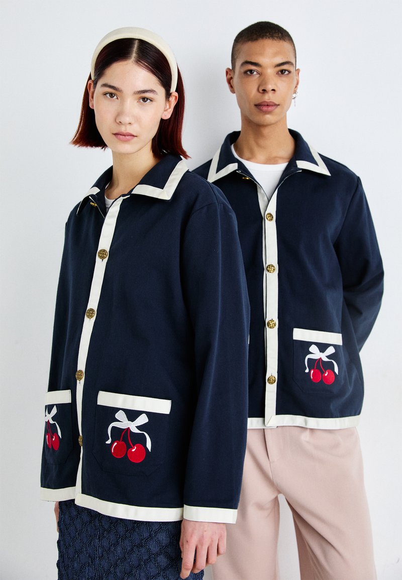 Sister Jane - GORDON CHERRY JACKET UNISEX - Veste légère - navy, Agrandir