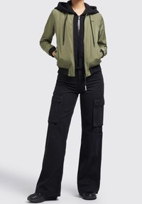 khujo Giacca da mezza stagione - olive