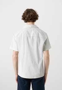 Jack & Jones JORSEAN RESORT - Shirt - cloud dancer