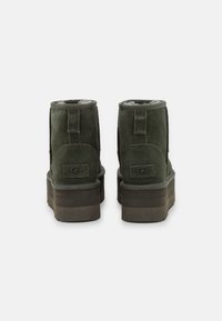 UGG Botki na platformie