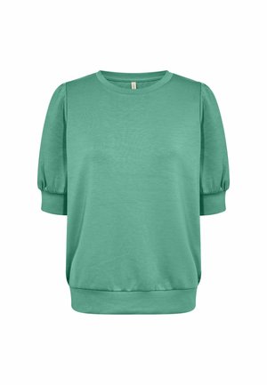 Bluza verde teal din țesătură moale, cu mâneci scurte bufante, decolteu rotund și tiv rib. Textură netedă, fără modele.