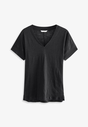 Schwarz Kurzarm-V-Ausschnitt T-Shirt mit einer lässigen Passform und leicht umgeschlagenen Ärmeln auf weißem Hintergrund.