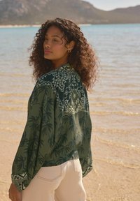 Next TIE FRONT KIMONO COVER-UP - Suvejakk - khaki green palm