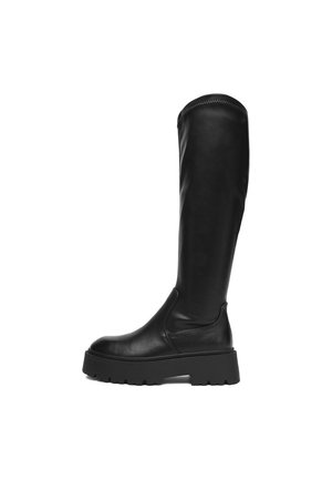 - Kozaki na platformie