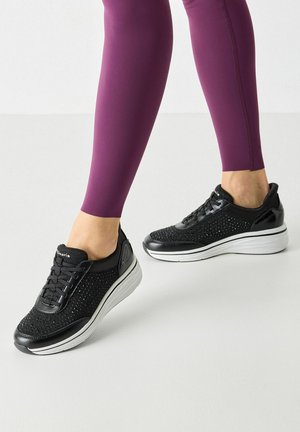 Sneakers - black