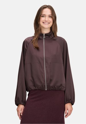 - Kurtka Bomber