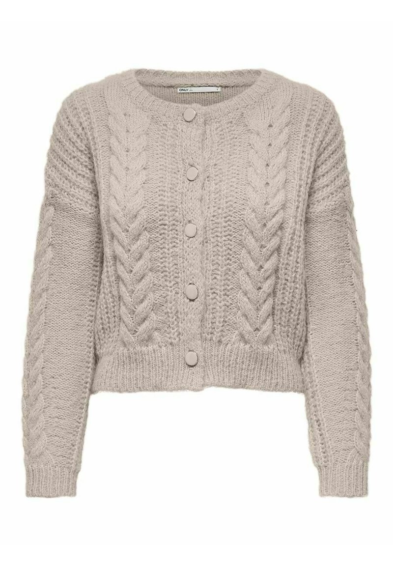 Hellgraue Strickjacke mit kurzem Schnitt, versehen mit einem Zopfmuster an Ärmeln und Vorderseite sowie fünf runden Knöpfen.