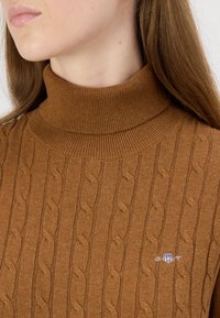 GANT TURTLENECK - Pullover - cacao