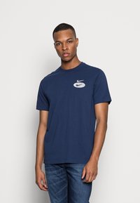 Nike Sportswear T-shirt básica - midnight navy
