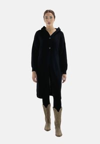Unausgewählt, schwarz
