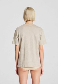 GAI+LISVA NYNNE TEE  - Paprasti marškinėliai - natural