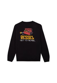 Sudadera negra con cuello redondo que presenta un gráfico colorido de una caja de herramientas, con el texto "BESSEL" en negrita amarilla y "GET TO WORK" en blanco debajo.