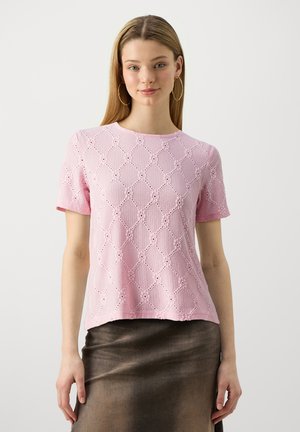 Pieces PCSANNI O NECK EMBRODERY - Trükipildiga T-särk - fairy tale