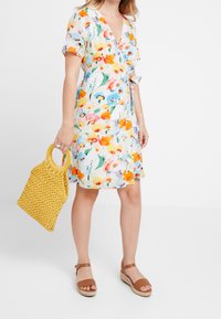 Object Petite Vestido informal - off-white
