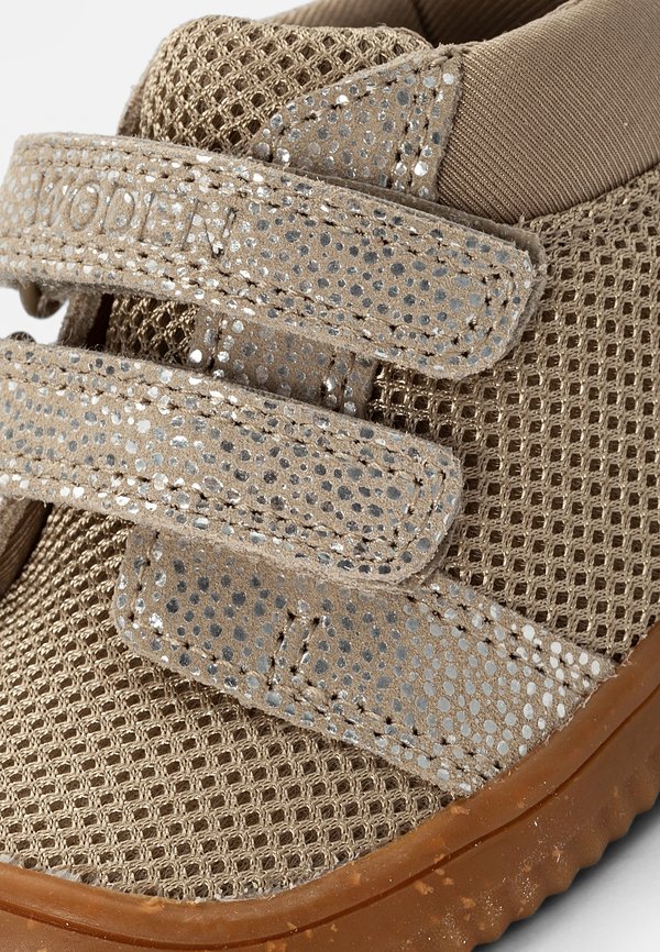 TRISTAN PEARL – Klettschuh – grau