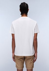Thumbnail Image 2